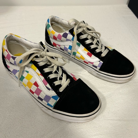 Checkered Vans - Picture 2 of 5